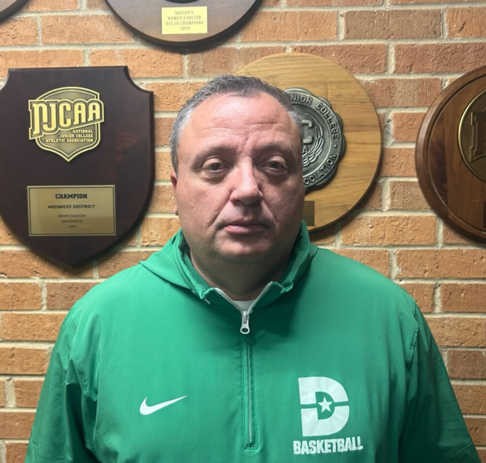 https://dev.alohasoccer.com/wp-content/uploads/2025/05/Basketball-Coach-Troy-Thrasher.jpg